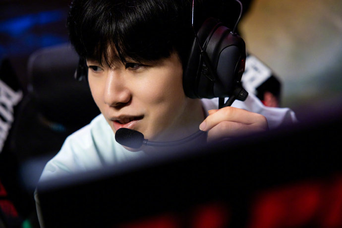 量不足且角 量不足且角